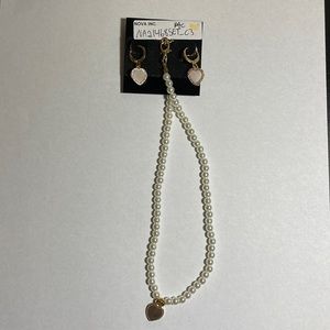 Set earrings and necklace